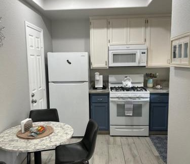Oceano House | 444 Pier Avenue #405