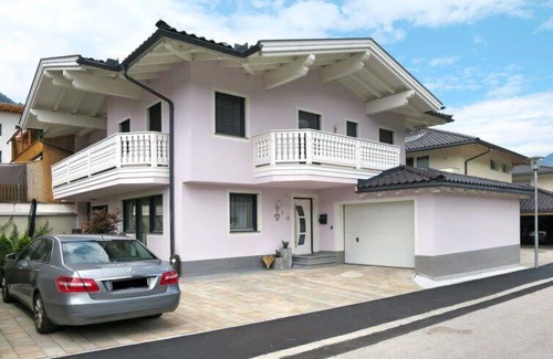 Zillertal Apartment | 45 m² Apartment ∙ 1 bedroom ∙ 4 guests