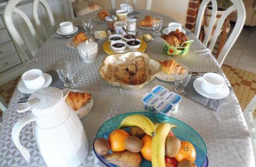 La Chapelle-d'Aligne Bed & Breakfast | 45 m² Bed and breakfast ∙ 5 guests