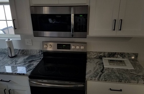 Green River House | 45 minutes from Moab, located in Green River Utah R guest house