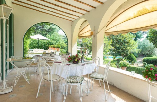 Grottaferrata House | 450 m² Maisonette ∙ 5 bedrooms ∙ 12 guests