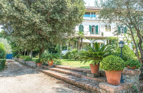 Grottaferrata House | 450 m² Maisonette ∙ 5 bedrooms ∙ 12 guests