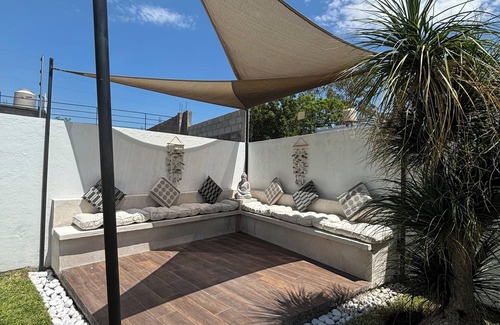 Chiconcuac House | 450 sqm house with heated pool, 3 bedrooms and beautiful garden.
