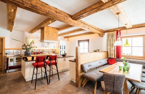 Radstadt House | 459 m² House ∙ 12 bedrooms ∙ 24 guests