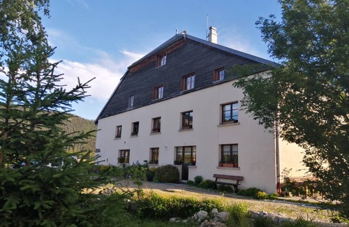 Chapelle-des-Bois House | 46 m² Gîte ∙ 2 bedrooms ∙ 4 guests