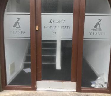 Aberystwyth Apartment | 46 Y Lanfa