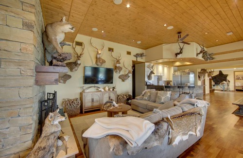 Palestine House | 464 m² House ∙ 5 bedrooms ∙ 22 guests