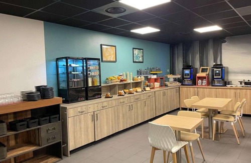 Palaiseau Hotel | 47 m² Hotel ∙ 2 bedrooms ∙ 127 guests