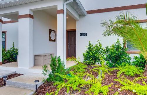 Kissimmee House | 4808 LL Magical 4BR Disney Townhome Pool