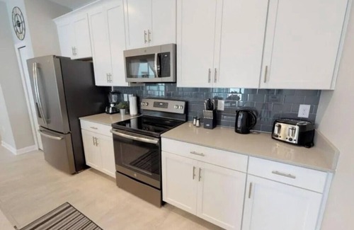 Kissimmee House | 4826 LL - Storey Lake Dream 4BR Pool Home Near Disney