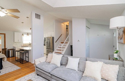 Hanover House | 4Bd 3Ba Single Family Home Near BWI, FT Meade, Live, Balt City+ Fenced Yard