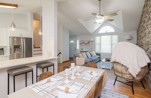 Hanover House | 4Bd 3Ba Single Family Home Near BWI, FT Meade, Live, Balt City+ Fenced Yard