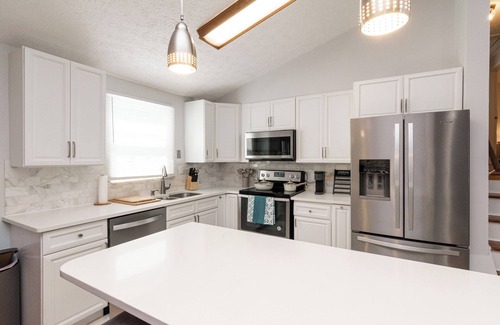Hanover House | 4Bd 3Ba Single Family Home Near BWI, FT Meade, Live, Balt City+ Fenced Yard