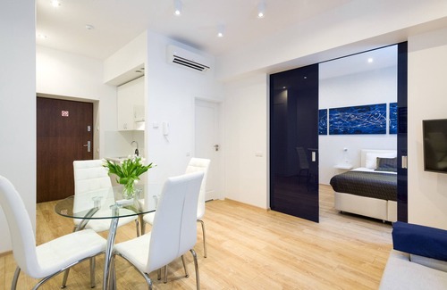 Kazimierz Apartment | 4bdr, 4bth - air-con, with extra rooms, excellent location, 155sqm