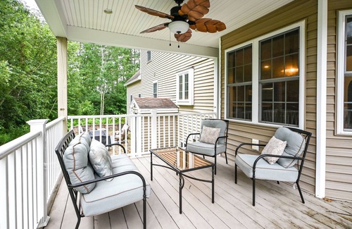 Southern Coast House | 4BR, 3.5 BA, Kid-Friendly, Private, A/C, 5min to Beach