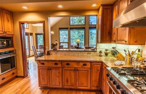 Weisshorn House | 4Br in the heart of Breck with stunning views
