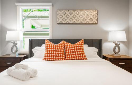 Los Gatos Villa | 4BR Lux Los Gatos Home: Style & Comfy