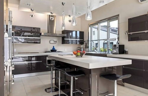 Hollywood Hills West Villa | 4BR Modern Villa w/Tennis Court, Pool, Sauna