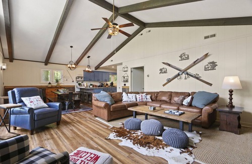 Seven Devils House | 4BR Mountain House ~ PET FRIENDLY ~ Great Views