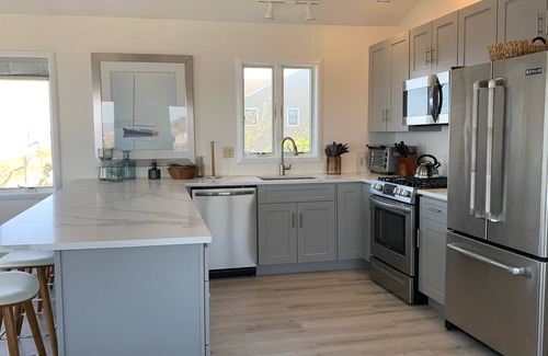 Green Creek House | 4BR Panoramic Beachfront Water Views near Cape May and Wildwood
