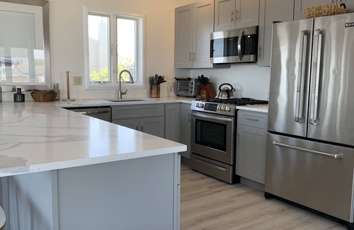 Green Creek House | 4BR Panoramic Beachfront Water Views near Cape May and Wildwood