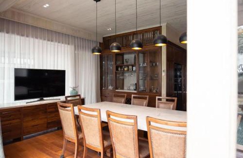 Thuan An Villa | 4br Villa River Deck, Pool, Bbq & Garden