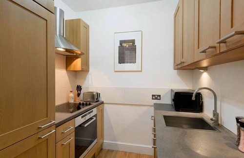 Pembridge Apartment | 4CG · Notting Hill Luxe Apartment