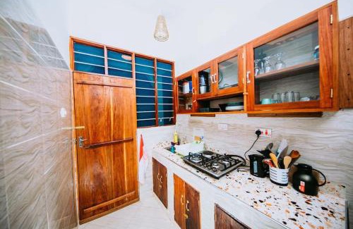 Pingwe Apartment | 4min to beach & The Rock - Milkyway View at Night - 4 Bedroom option has an Outdoor Cinema