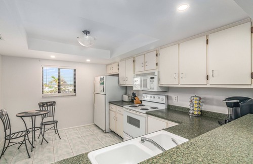 Satellite Beach Condo | 4th Floor Direct Oceanfront