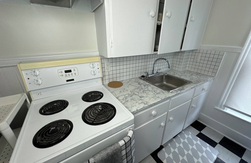 Wolfville Apartment | 5 Apt. # 5 at 10 Summer Street Suites - Very Close to Acadia and in Town