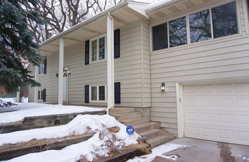 Fridley House | 5 bdrm house w/HOT TUB across from Moore Lake Park