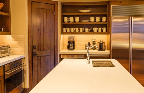 Granite Ridge Cabin | 5 Bed/5.5 Bath Ski-in Ski-out Lodge on Granite Ridge