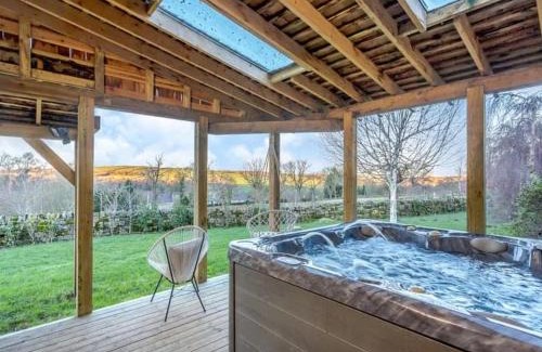 Ripley House | 5-Bed Country Retreat in Harrogate with Hot Tub