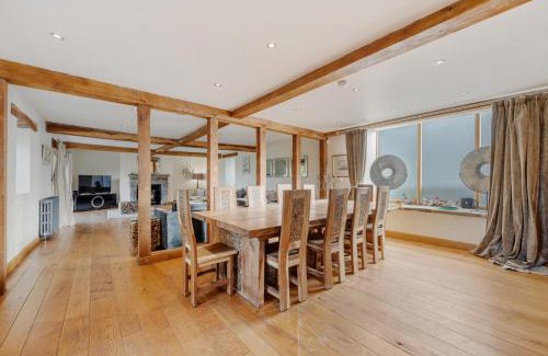 Ripley House | 5-Bed Country Retreat in Harrogate with Hot Tub