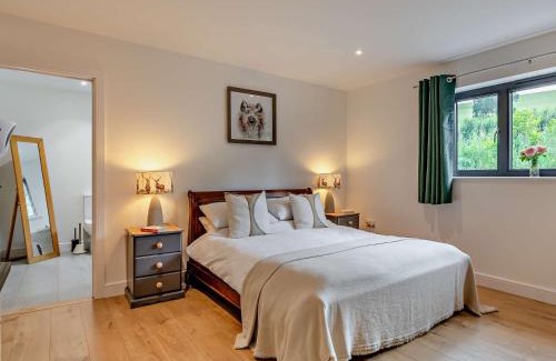 Brushford House | 5 Bed in Dulverton 87003