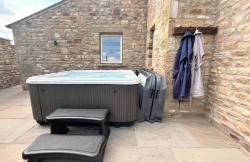 Fourstones Near Bentham House | 5 Bed in Ingleton 90546