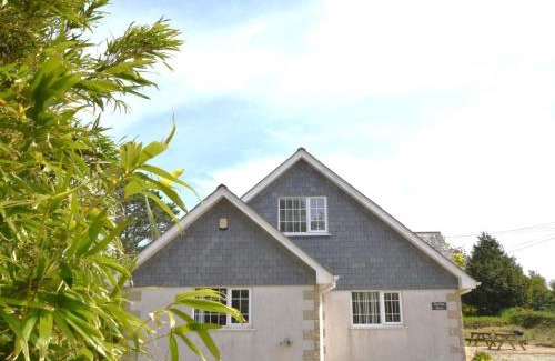 Newquay House | 5 Bed in Newquay 46489