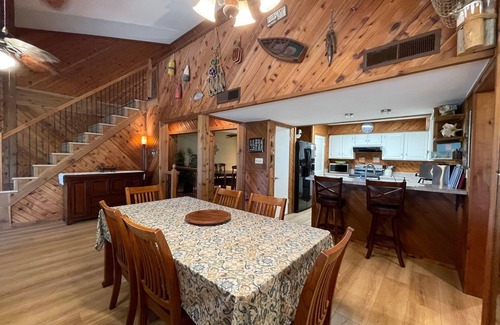 Point Venture House | 5 bedroom/4 bath TH, with private boat dock on Lake Travis in Point Venture