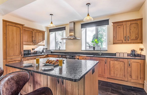 Cwmtirmynach Cottage | 5 bedroom accommodation in Cerrigydrudion
