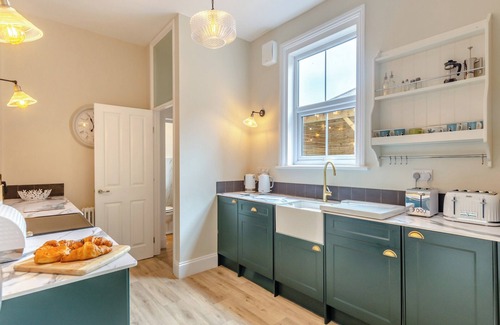 Scarborough Cottage | 5 bedroom accommodation in Scarborough