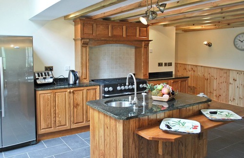 Felinfach Cottage | 5 bedroom accommodation in Mydroilyn, near Aberaeron