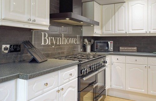 Whitland Cottage | 5 bedroom accommodation in Glandwr, near Narbeth