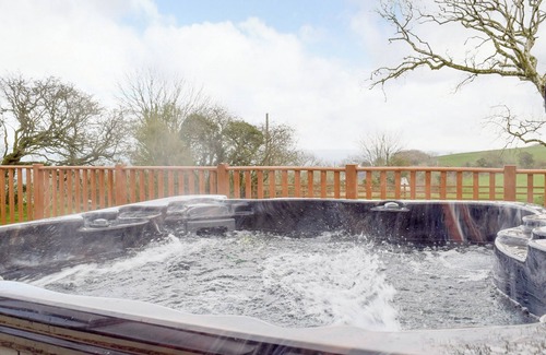 Whitland Cottage | 5 bedroom accommodation in Glandwr, near Narbeth