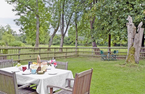 Three Cocks Cottage | 5 bedroom accommodation in Three Cocks, near Hay-on-Wye