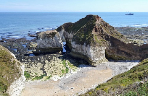 Muston Cottage | 5 bedroom accommodation in Muston, near Filey