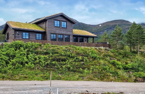 Stryn House | 5 bedroom accommodation in Stryn