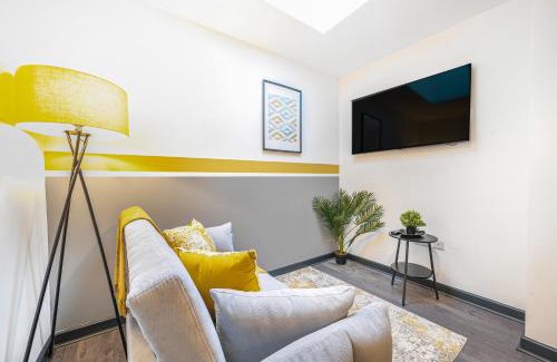 Whitefield House | 5-Bedroom apartment in Manchester