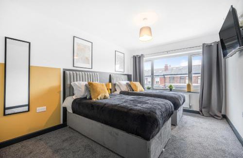 Whitefield House | 5-Bedroom apartment in Manchester