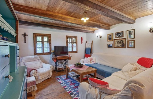Mozenec House | 5 bedroom awesome home in Novi Marof