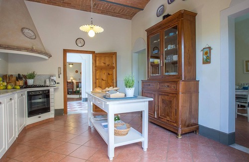 Fabbrica House | 5 bedroom cozy home in Fabbrica